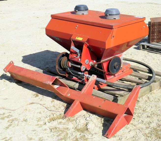V965 Valmar Air Seeder Box Pickett Auction Service LLC