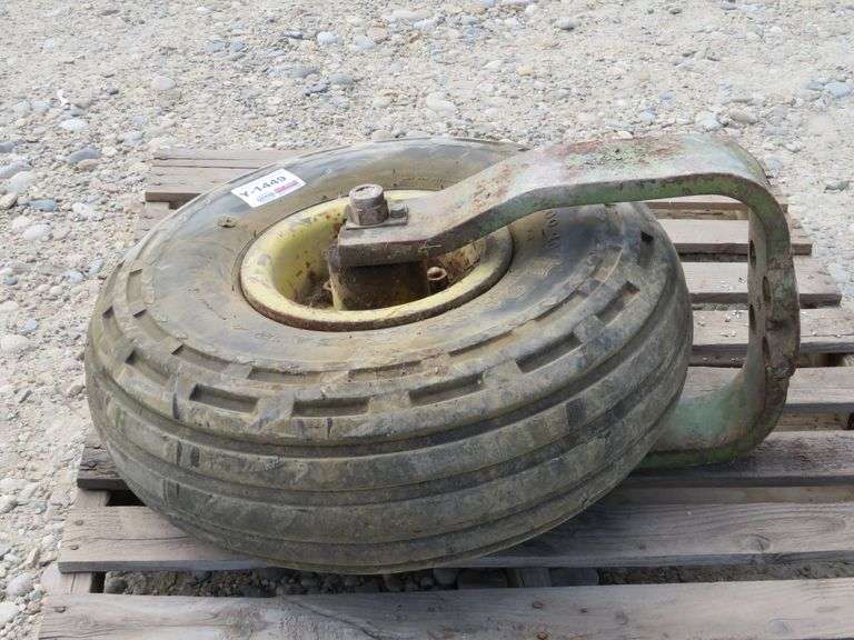 Y1449 John Deere Single Front Pickett Auction Service