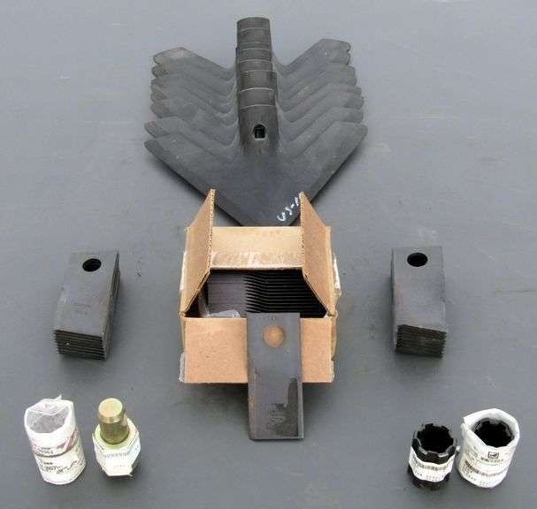 B840 Cultivator Sweeps + Blades Pickett Auction Service