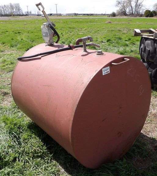 C637 Fuel Tank + Hand Pump Pickett Auction Service