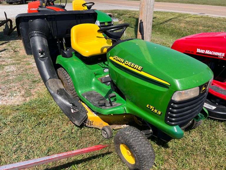 John Deere LT155 Property Peddler