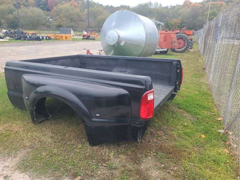 Ford Dually Truck Bed Rogers Community Auction Inc.