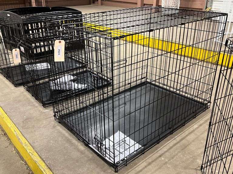 42" Dog Crate Rogers Community Auction Inc.