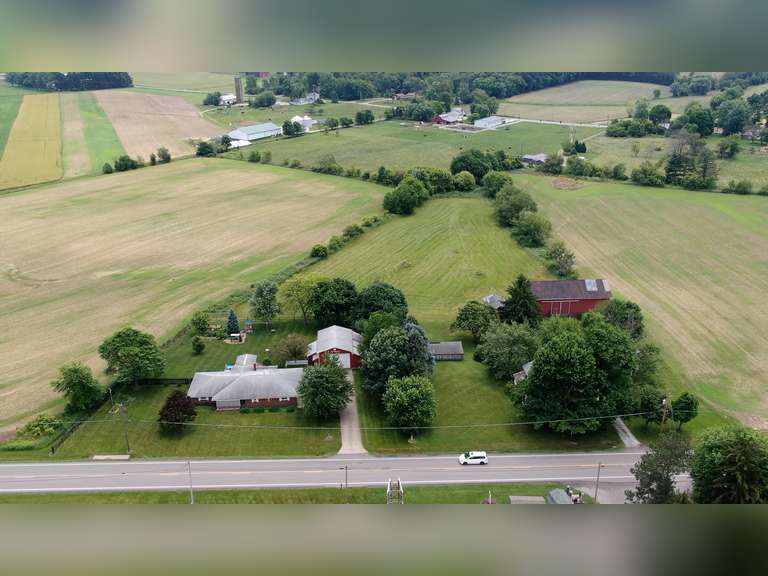 SMITHVILLE ABSOLUTE HOME AND LAND AUCTION RES Auction Services