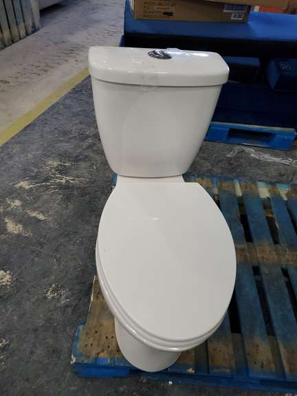 Waterridge Toilet - Rideau Auctions