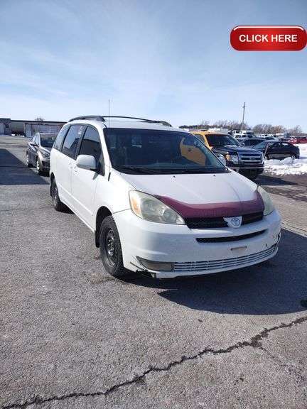 2004 Toyota Sienna LE 7 Passenger - Rideau Auctions