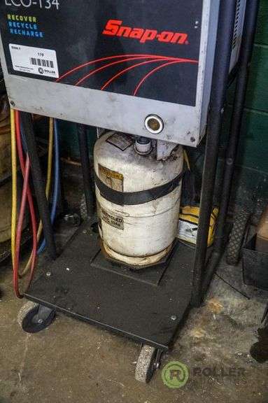 Snap-On ECO-134 Recovery Recycler Charger - Roller Auctions