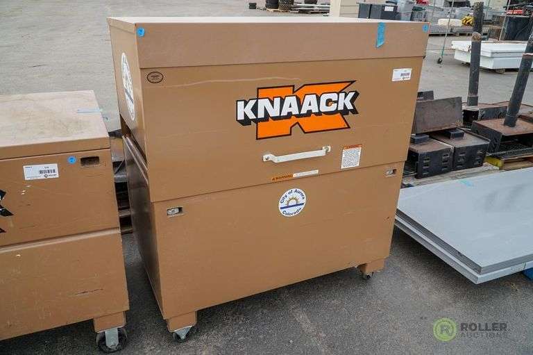 Knaack Gang Box on Casters Roller Auctions