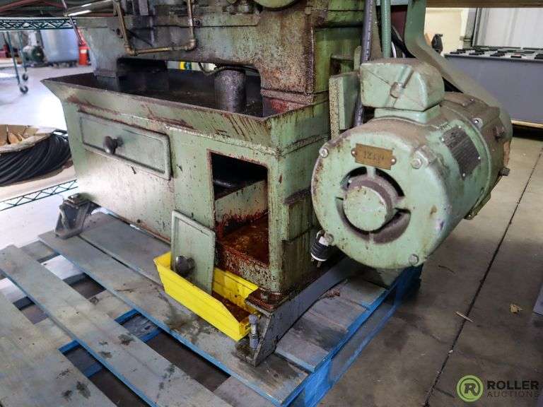 Racine Power Hacksaw, 3ph, 1.5Hp (Hydraulics Leaked Durning Transport