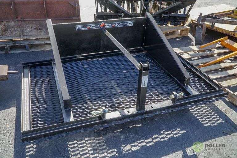 Black Diamond Land Planer Attachment, 3Pt Roller Auctions