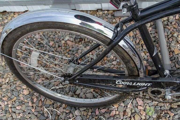 Coors Light Cruiser Bike With Fenders and Light Roller Auctions