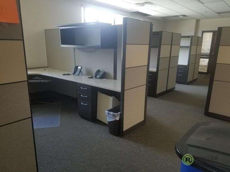 Cubicle Panels, Overhead File and Desks Roller