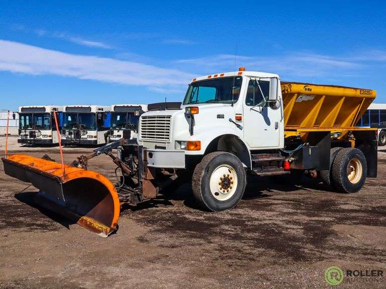 1998 International 4800 S/A AWD Plow/Sander Truck Roller Auctions