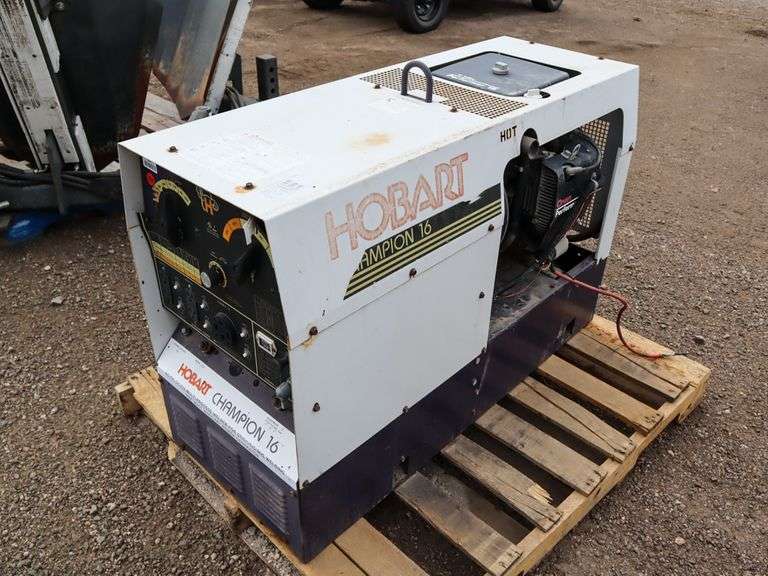 Hobart Champion 16 Welder/Generator, Onan Performer 16 Gas Engine, Hour