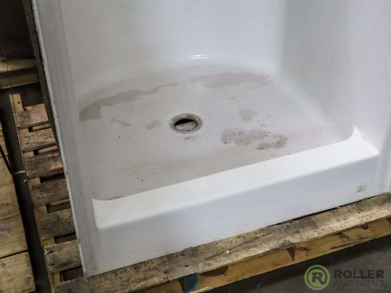 (2) Aquatic 1363CWH 36" x 36" x 72" Shower Stalls Roller Auctions