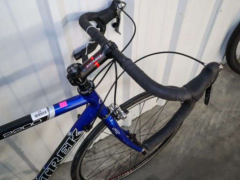 Trek Alpha Series 2200 Road Bike Roller Auctions