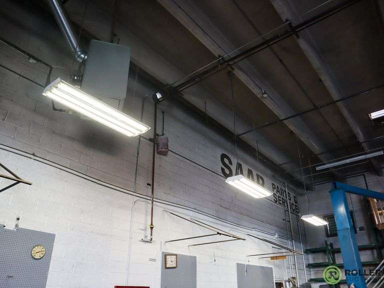 (6) LED Light Fixtures Roller Auction