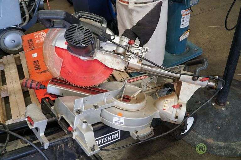 Craftsman 137.212390 12in Sliding Compound Miter Saw with Laser Trac