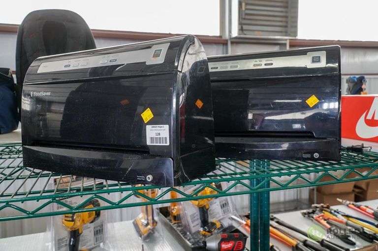 (2) Foodsaver V3425 Vacuum Sealers Roller Auctions