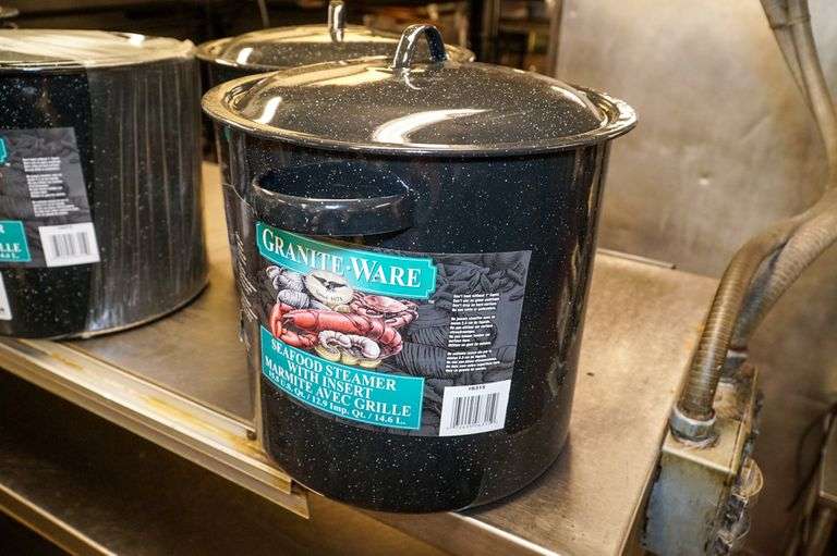 (3) Granite Ware Seafood Steamers with Grille Insert Roller Auctions
