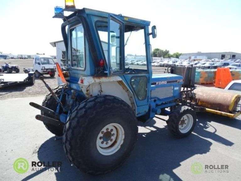 Ford 2120 4WD Tractor, Enclosed Cab, Model 7109, Loader Assembly, 6ft Hydraulic Broom, 3pt, PTO