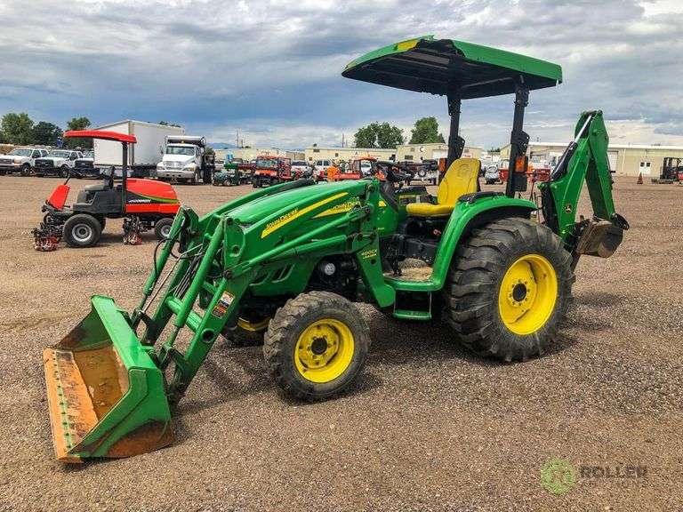 John Deere 4520 Tractor w/ eHydro, 2.4L Diesel Engine, John Deere 400CX Loader Attachment, John
