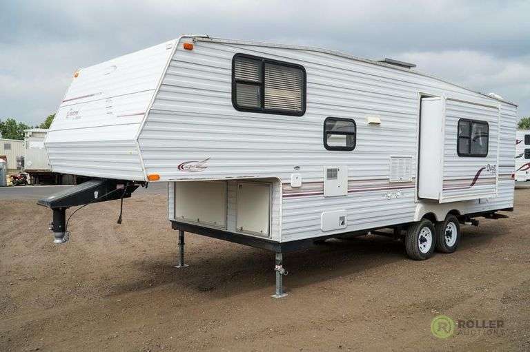 2001 JAYCO QWEST 265B T/A 5TH WHEEL CAMPER, 27', Sleeps 8, Single