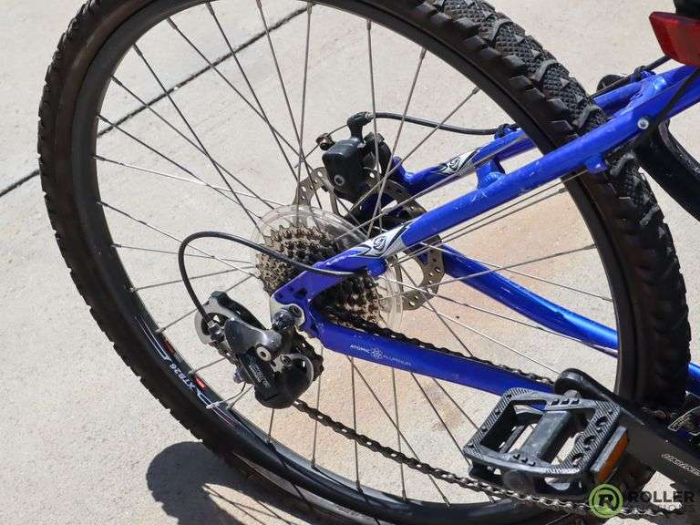 Raleigh Mojave 4.0 Front Suspension Mountain Bike, Disc Brakes Roller