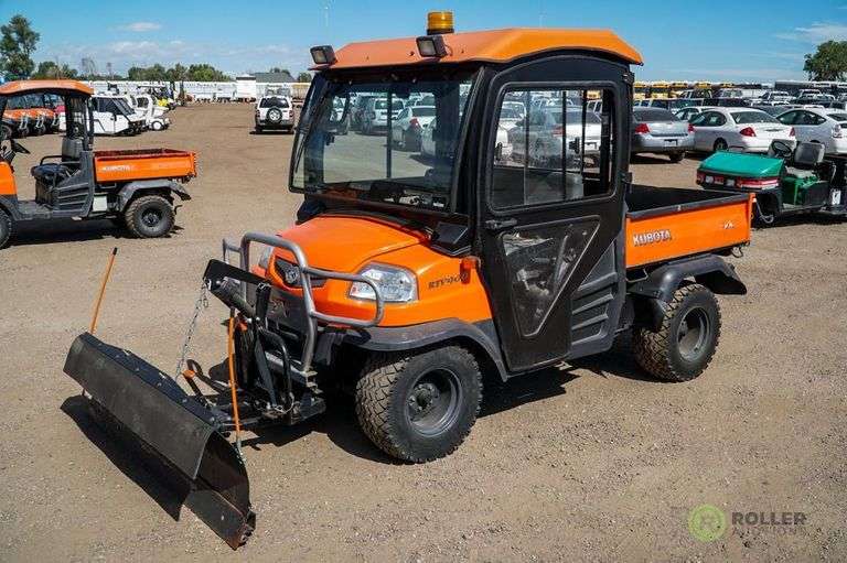 2005 Kubota RTV900 UTV, 3Cylinder Diesel, 4WD, Enclosed Cab, Hydraulic