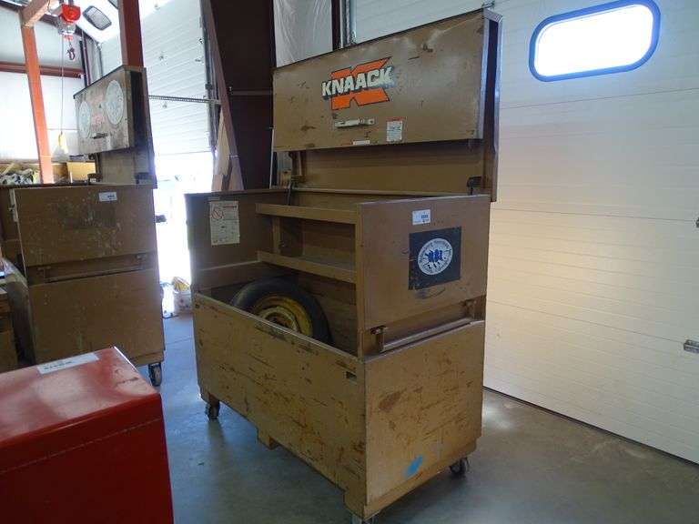 Knaack Job Master 89 Gang Box on Casters Roller Auctions
