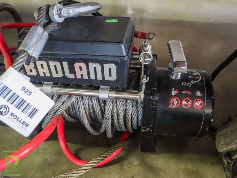 Badland ZXR 12000 Electric Winch - Roller Auctions