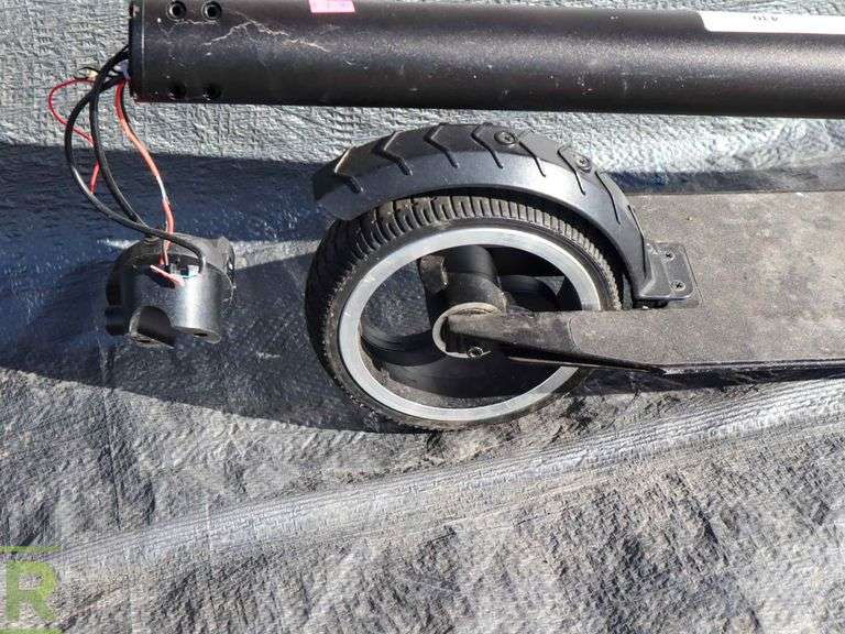 EScooter KS6B Electric Scooter (Damaged. No Charger) Roller Auctions