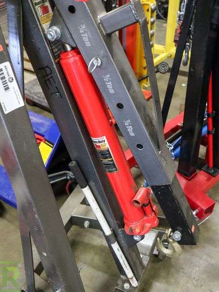 Pittsburgh 3-Ton Long Ram Shop Engine Hoist - Roller Auctions