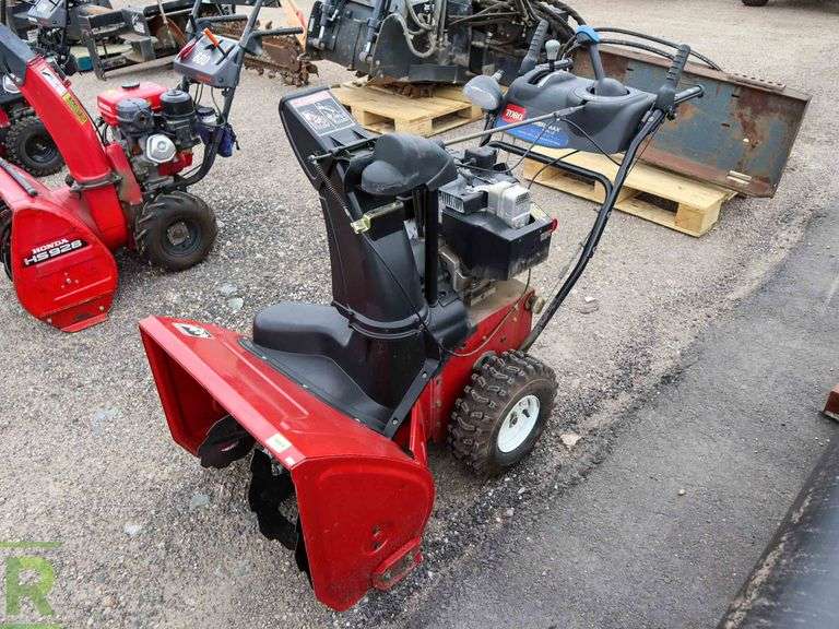 Toro Power Max 826 LE 25” Snow Blower - Roller Auctions