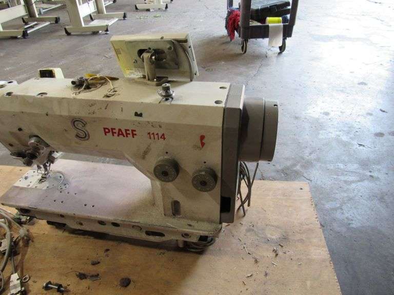 SEWING MACHINE, PFAFF MDL 1146/01900/93, FULL FUNCTION HIGH SPEED DIRECT DRIVE ZIGZAG MACHINE