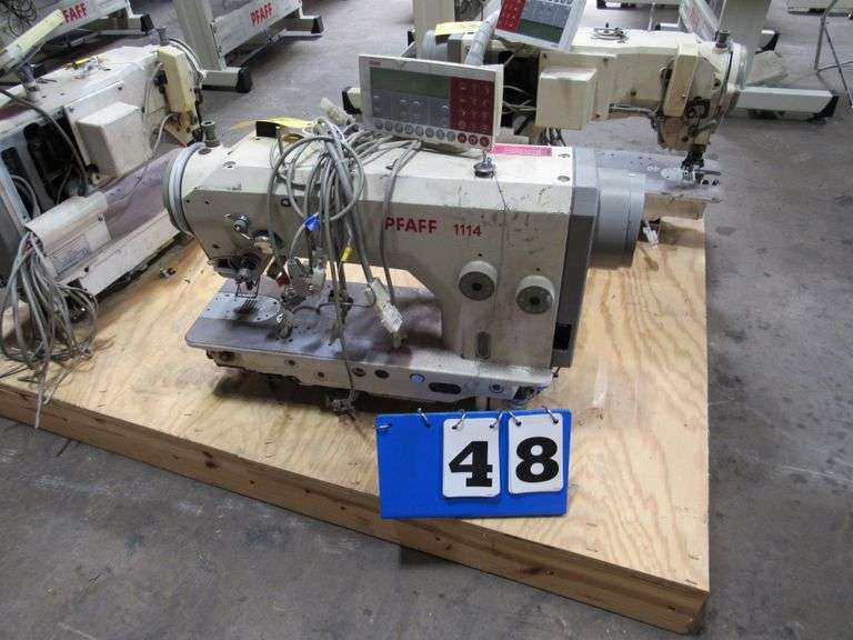 SEWING MACHINE, PFAFF MDL 1146/01900/93, FULL FUNCTION HIGH SPEED DIRECT DRIVE ZIGZAG MACHINE
