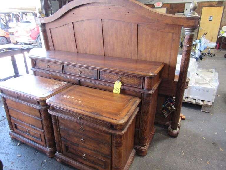 KULIWOOD ASHLEY CALIFORNIA KING BEDROOM SET INCLUDING HEAD, FOOT AND