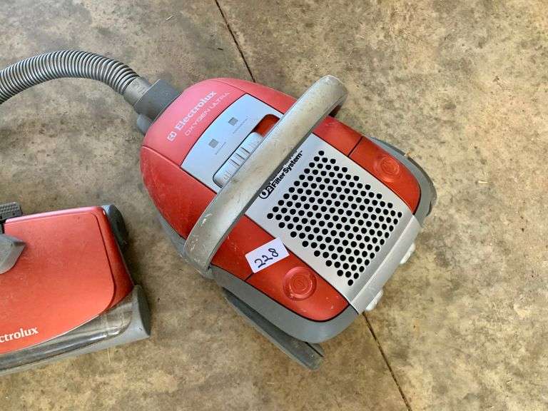 Electrolux Oxygen Ultra Vacuum BHHS GA Properties Auction Group