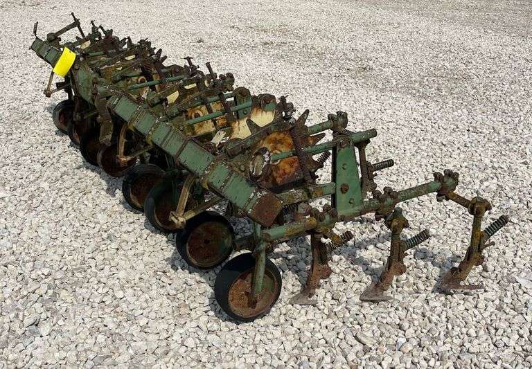 John Deere RG4 4 row 3 point cultivator Schneider Auctioneers LLC