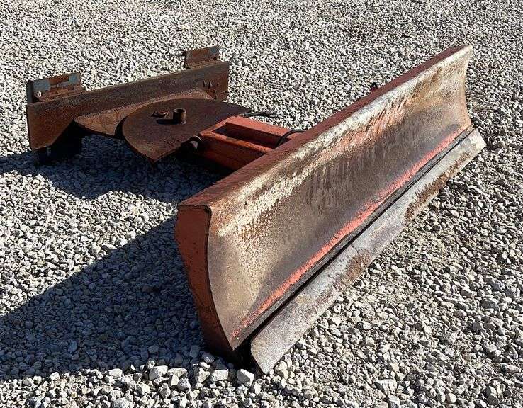 Homemade skid steer 7'10" dozer blade Schneider Auctioneers LLC