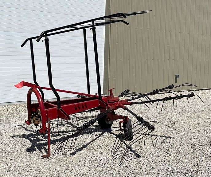 3pt rotary hay rake Schneider Auctioneers LLC