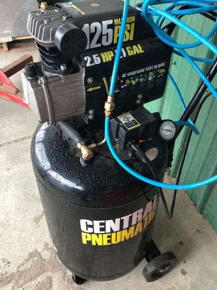 Central Pneumatic Air Compressor - Sherwood Auctions