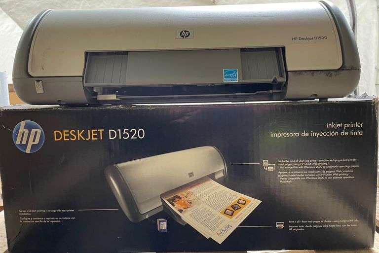 Realistic AM/FM Stereo Dubbing Cassette Music System and HP Deskjet