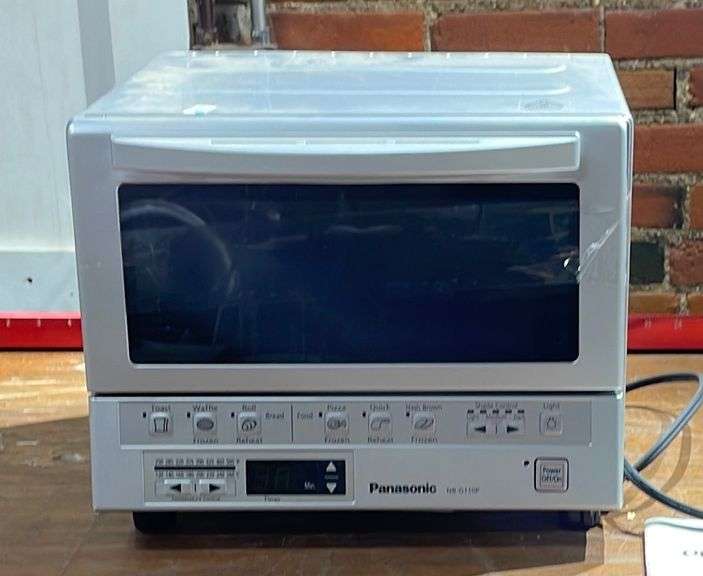 Panasonic Toaster Oven, Has Power Sherwood Auctions