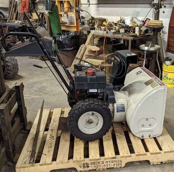 White Snow Boss Model 850 Snow Blower - Sherwood Auctions