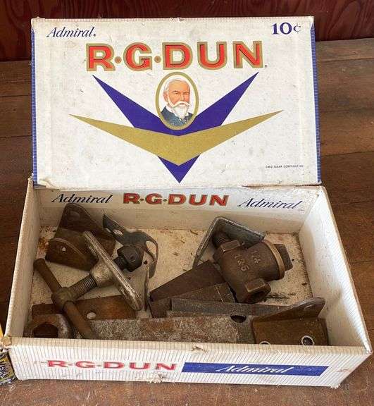 RG Dun & King Edward Cigar Boxes & Parts Sherwood Auctions