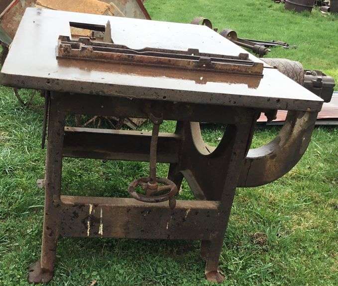 The Frank H. Clement Co. Belt Driven Table Saw Sherwood Auctions