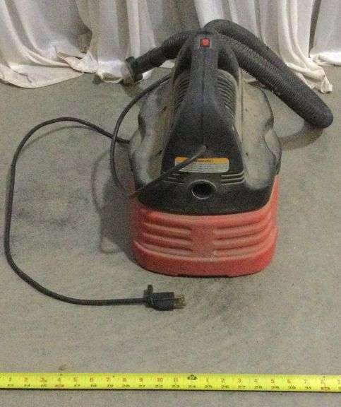 Craftsman 2 Gallon Wet/Dry Vac - Sherwood Auctions