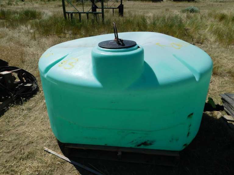 425 Gallon Tank Smith Sales Co. Auctioneers