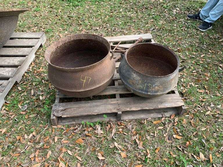 2 Cast Iron Wash Pots South Auction